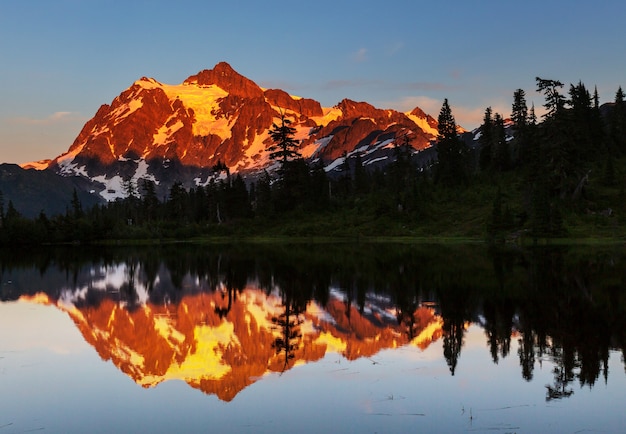 Mont Shuksan à Washington, USA