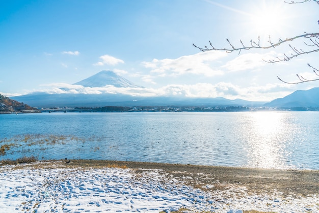 Montagne Fuji San au lac Kawaguchiko.