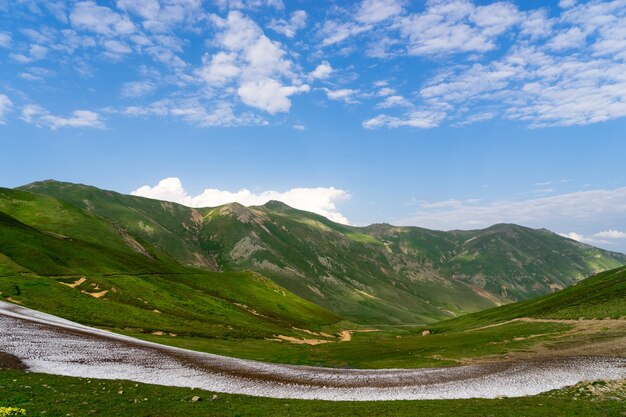 Montagne et glacier à Artvin, Turquie