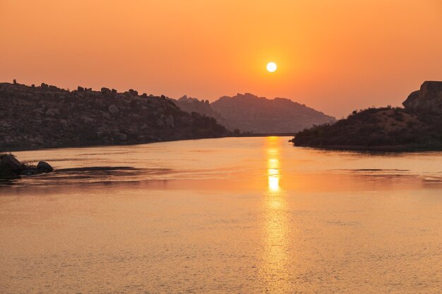 Montagne avec des rochers à Hampi