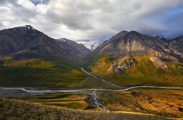 Montagnes du Kirghizistan.