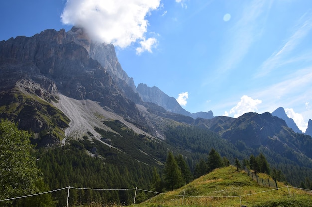 montagnes majestueuses