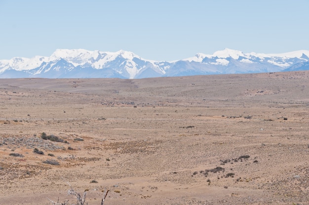 montagnes rocheuses avec de la neige