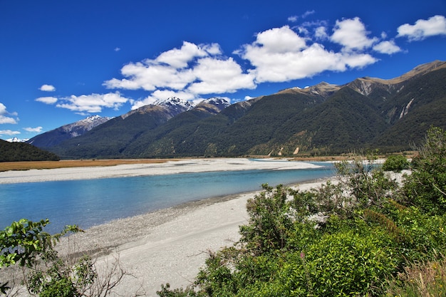 Les montagnes et la vallée de l'île du sud, Nouvelle Zélande