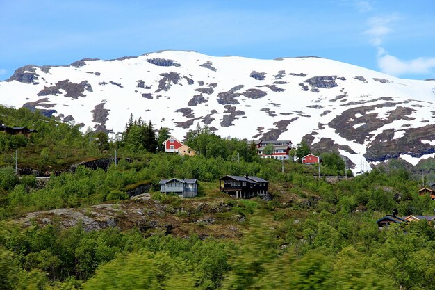 Montagnes et vallées le long de la Flamsbana Flam Railway Norway