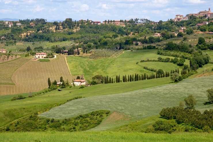 montepulciano toscanyitalie 17 mai vue de montepulciano italie le 17 mai 2013