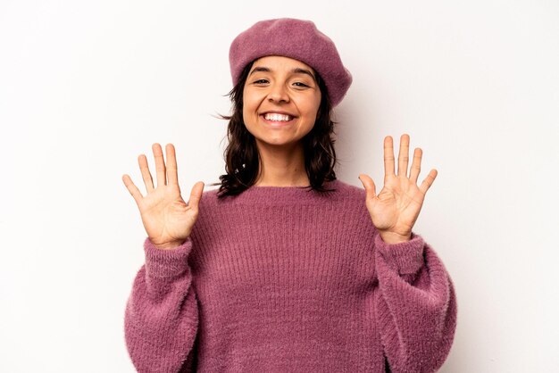 Montrant le numéro dix avec les mains