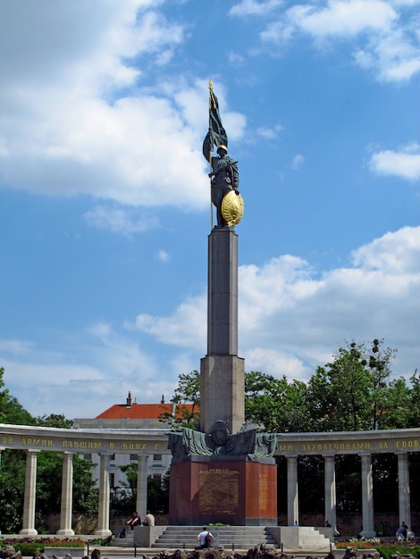 Photo le monument aux troupes soviétiques à vienne, autriche