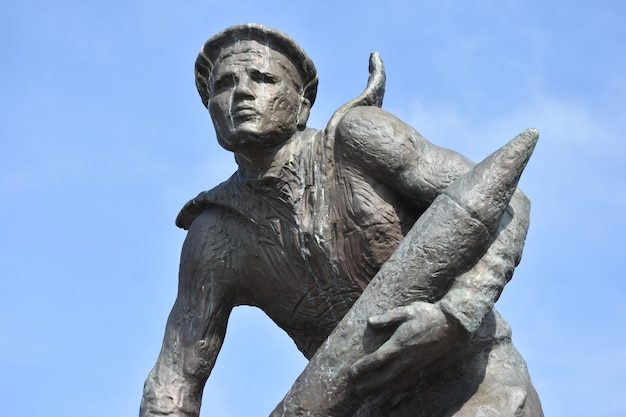 Monument commémorant le travail héroïque accompli par les gens de la marine marchande norvégienne dans le monde Wa