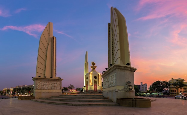 Le monument de la démocratie est un monument historique de la constitution