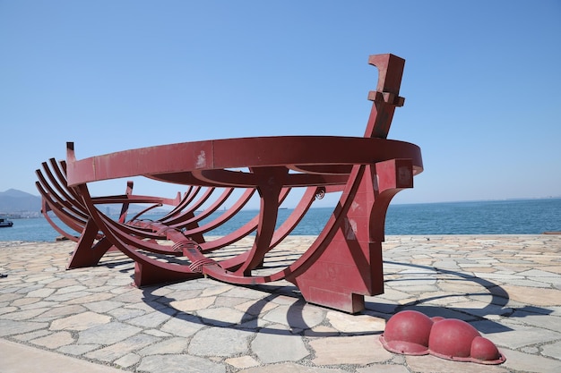 Monument du naufrage dans le district de Konak Izmir Turquie