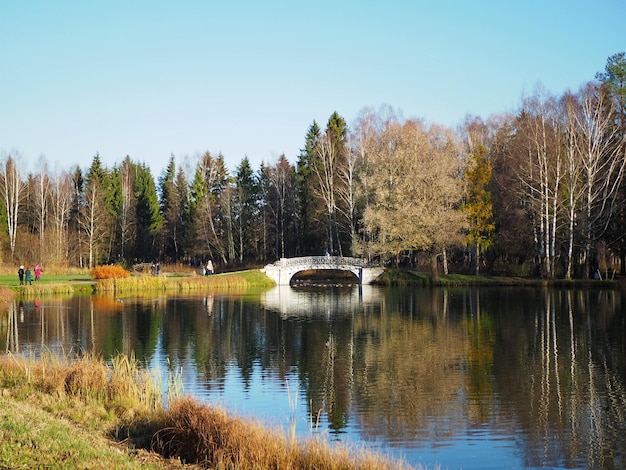 Monument historique Automne parc lacs et ponts State MuseumReserve Gatchina