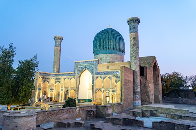 Monument historique de Samarkand Mausolée Gur Emir à Samarkand Ouzbékistan Tombeau de l'émir Timur Tamerlan Mausolée du conquérant asiatique Timur Extérieur du bâtiment ancien