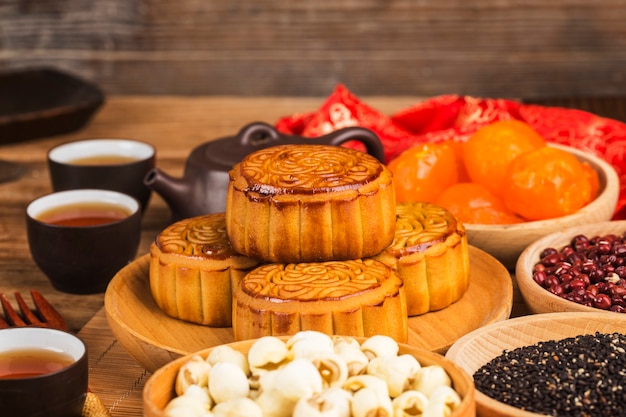 Mooncake de la pâtisserie traditionnelle chinoise mi-automne