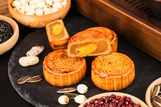 Mooncake de la pâtisserie traditionnelle chinoise mi-automne