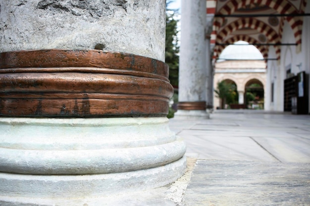 Mosquée historique et colonnes Turquie