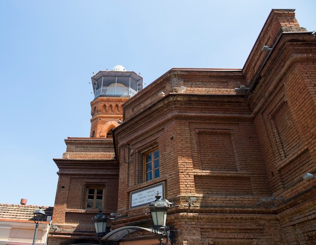 Mosquée Juma à Tbilissi en arrière-plan