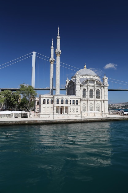 Mosquée d'Ortaköy à Istanbul