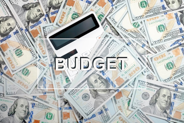 Mot de budget sur le concept financier d'entreprise de calculatrice