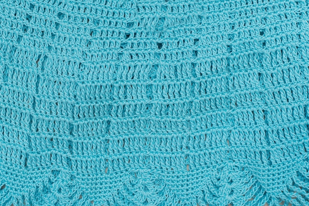 Motif ajouré en turquoise