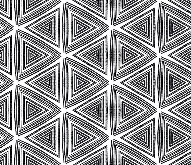 Motif de rayures texturées. Fond de kaléidoscope symétrique noir. Design tendance à rayures texturées. Imprimé enchanteur prêt pour le textile, tissu de maillot de bain, papier peint, emballage.