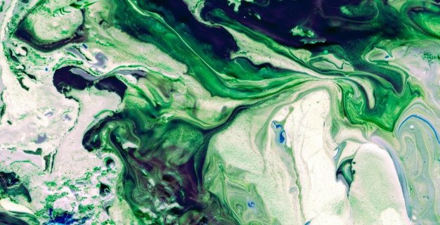 Des motifs d'émeraude inspirés des éléments naturels
