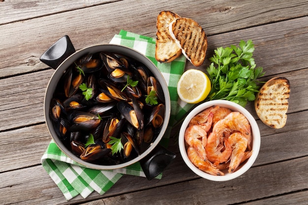 Moules et crevettes