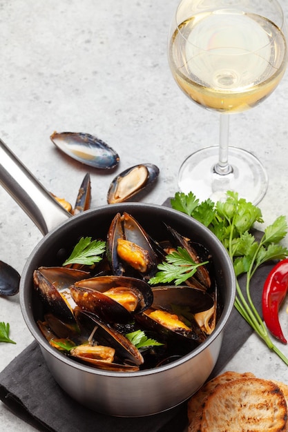 Moules traditionnelles aux fruits de mer