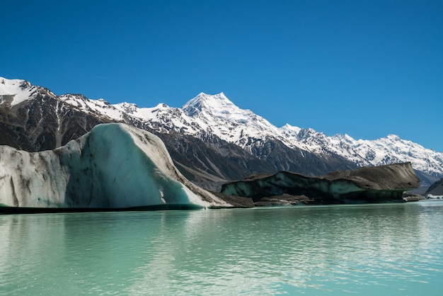 Mt Cook vu du lac Tasman, Nouvelle-Zélande