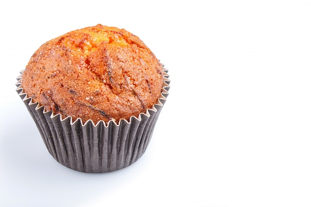 Un Muffin Aux Carottes Isolé Sur Fond Blanc