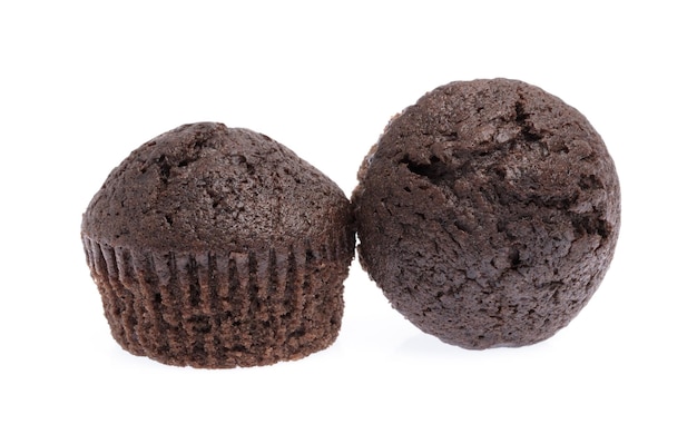 Muffins au chocolat banane isolé sur fond blanc