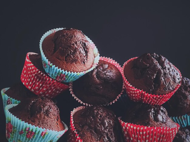 Muffins au chocolat comme dessert sucré gâteaux faits maison recette nourriture et cuisson