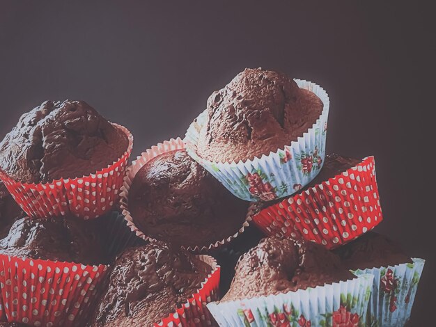 Muffins au chocolat comme dessert sucré gâteaux faits maison recette nourriture et cuisson