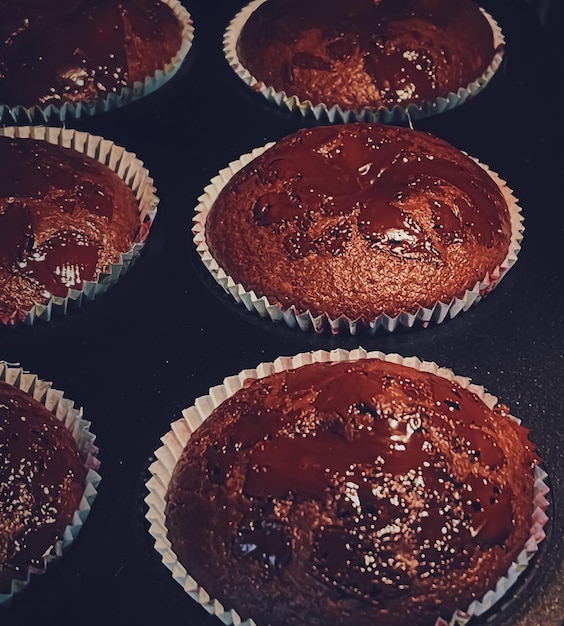 Muffins au chocolat cuit au four recette de gâteaux faits maison nourriture et cuisine