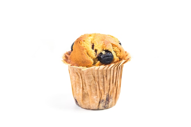 Muffins aux bleuets sur fond blanc