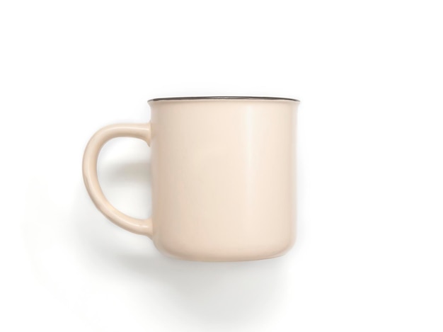 mug émail isolé sur blanc