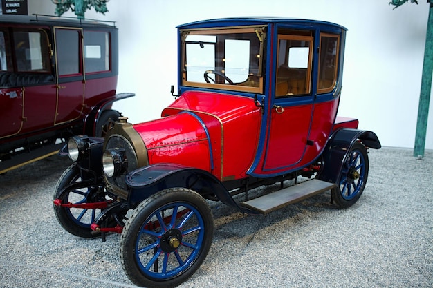 MULHOUSE FRANCE août 22 2023 Musée national de l'automobile Cité de lAutomobile Collection Schlumpf Collection de voitures avec plus de 500 pièces