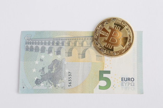 Multi Euro Dolar cash Différents types de billets de nouvelle génération bitcoin