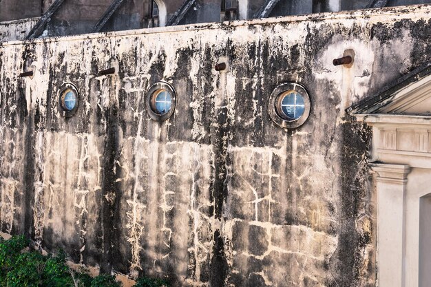 Mur de l'ancienne église