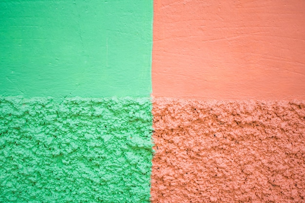 mur de béton de couleur pour le fond.