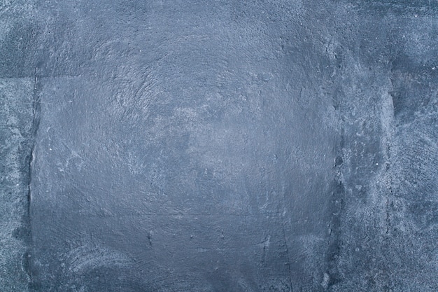 Mur de béton gris brut