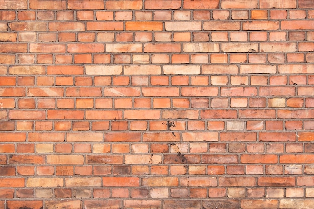 Mur de briques rouges