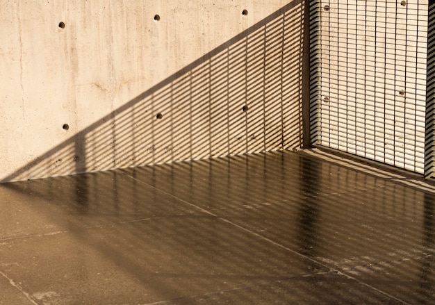 Mur avec fond de trous et d'escaliers