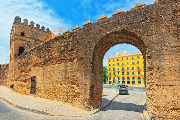 Mur de Séville Muralla almohade de Sevilla sont une série de de