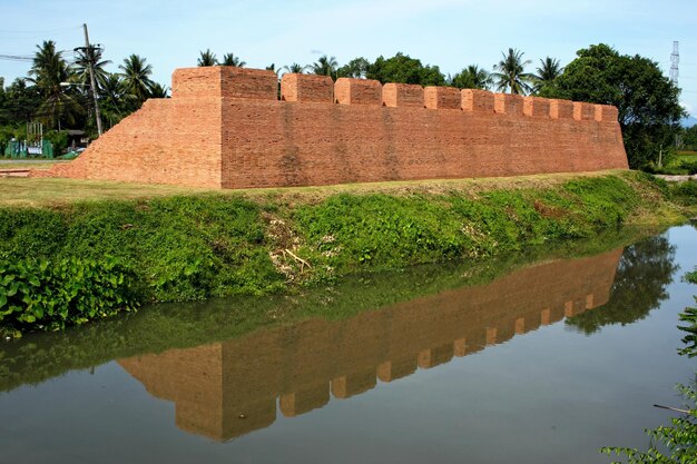 Le mur de la ville de l'ancienne citadelle à Nakhon Si Thammarat