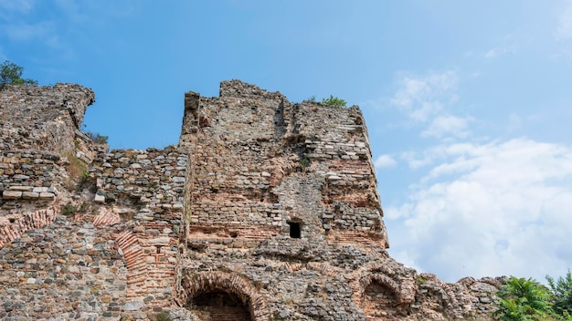 Murs du château de Yoros