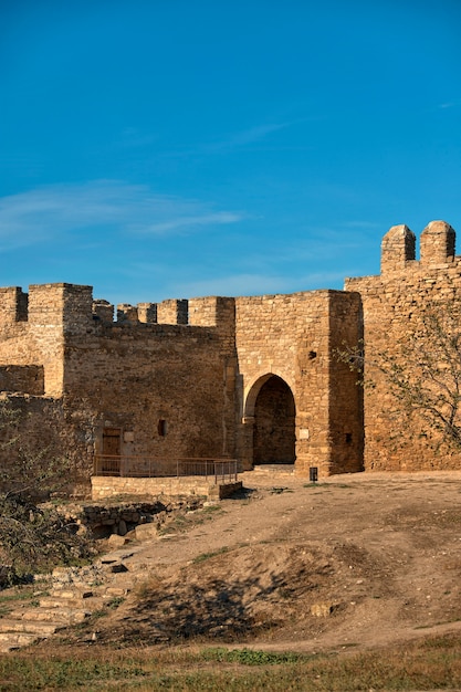 Murs et tours d'une ancienne forteresse, à Belgorod-Dnestrovsky, Akkerman