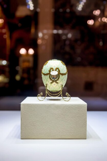 Le musée Fabergé expose des objets d'art en Russie Commandez l'œuf de Saint-Georges