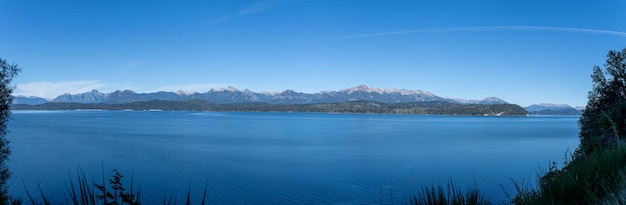 Nahuel Huapi, un refuge enchanteur au cœur de la Patagonie, attire les voyageurs avec son lac immaculé et sa beauté sauvage