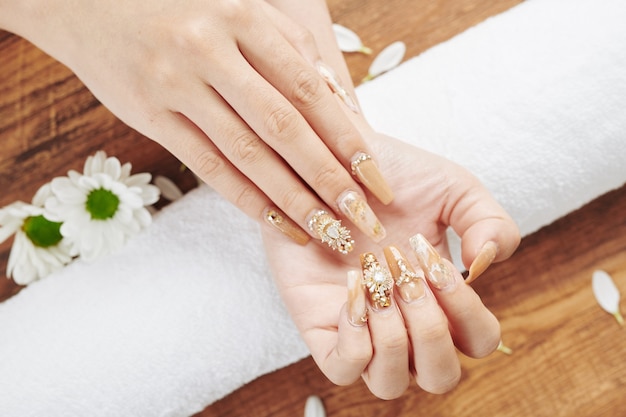 Nail art et fleurs